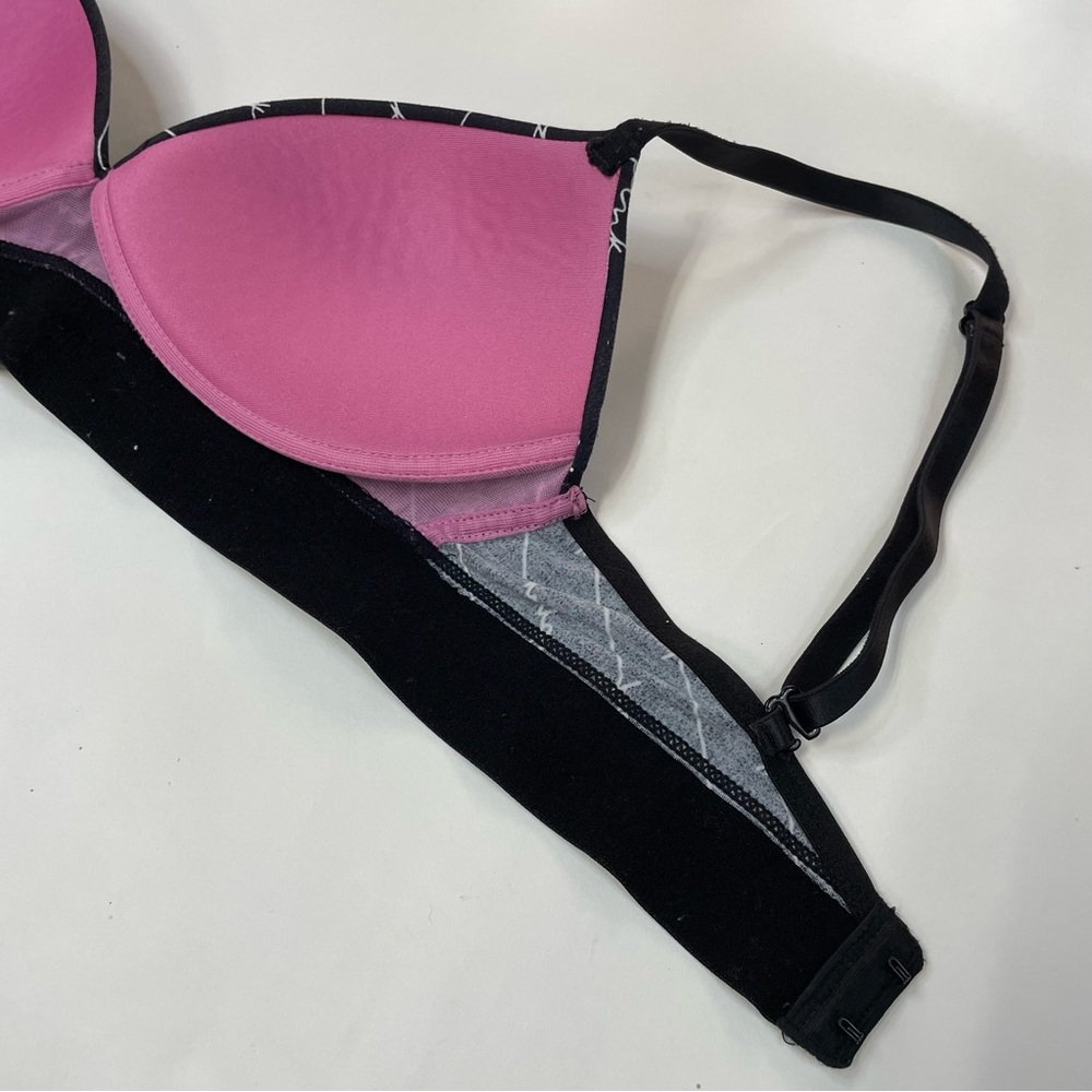 PINK Victorias Secret 32B Wireless Pushup Bra Black White Spell Out Padded - Picture 9 of 10